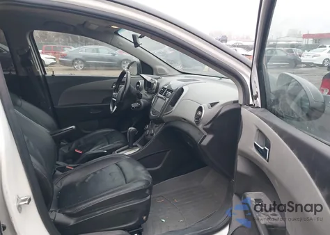 2015 Chevrolet Sonic Ltz Auto z USA, uszkodzony, nr VIN 1G1JE6SB9F4110191